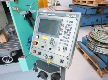 DECKEL- MAHO - Bohr- und Fräsmaschine - 4